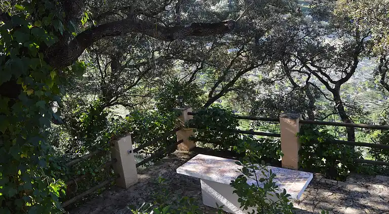 Gårdshus i Fuentes de Cesna