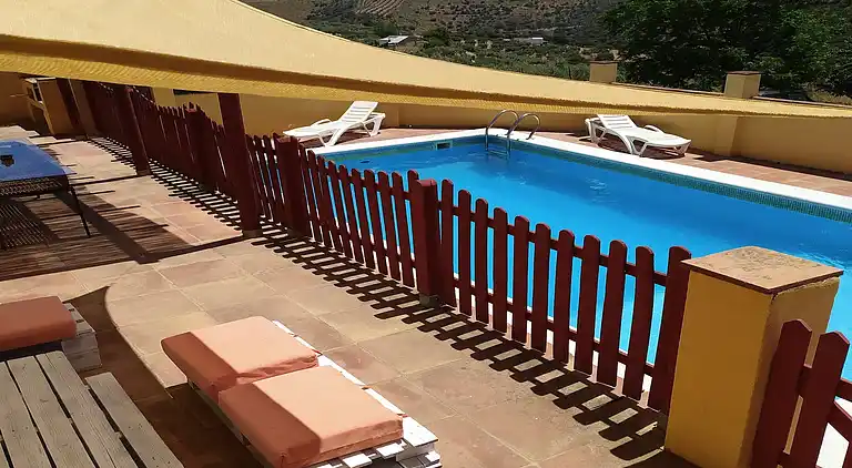 Farm house in Fuentes de Cesna