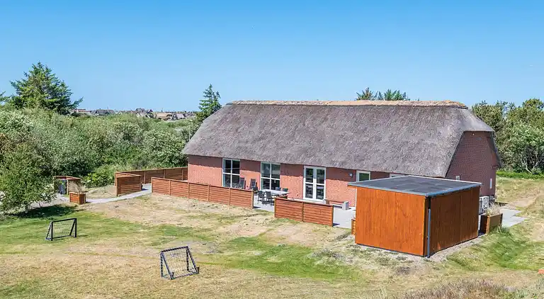 Sommerhus ved Rindby Strand