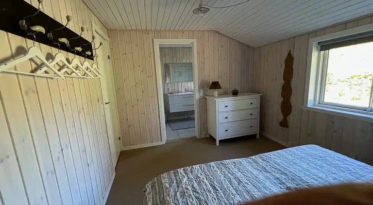 Ferienhaus in der 2. Reihe von Enøs Küste