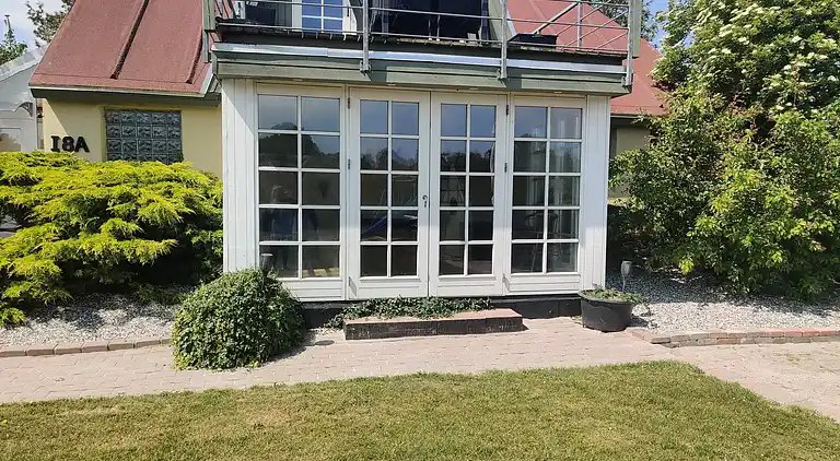 Kindvriendelijk huisje met groot binnenzwembad