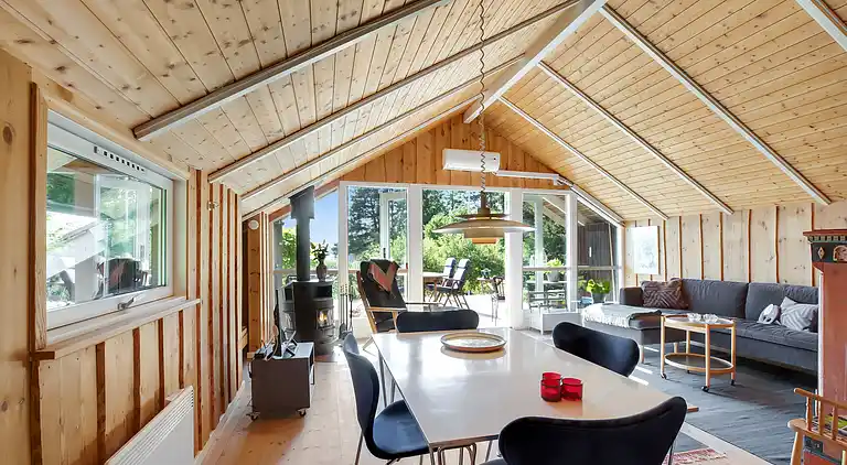 Schönes Sommerhaus mit herrlichem Blick