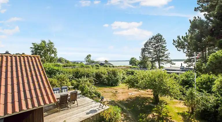 Schönes Sommerhaus mit herrlichem Blick