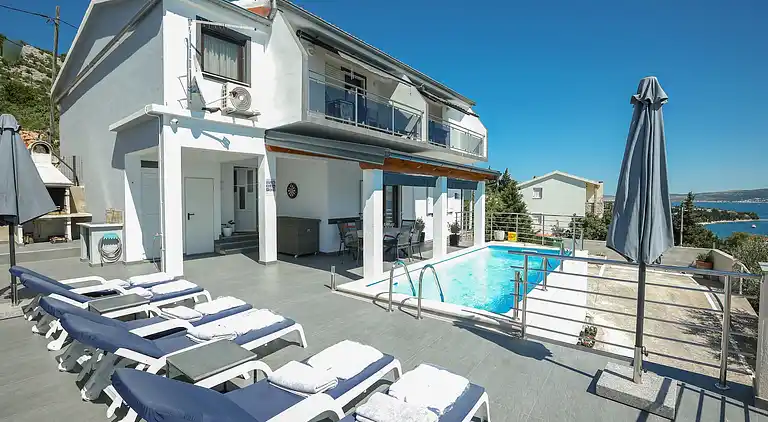 Apartment in Starigrad