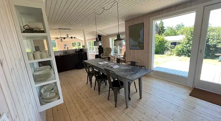 Ferienhaus in der 2. Reihe von Enøs Küste