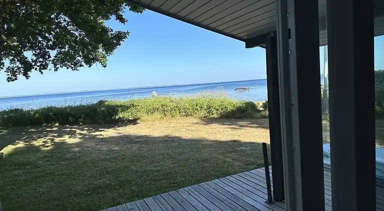 Ferienhaus in 1. Reihe zum schönen Strand