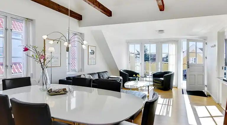 Penthouse i Skagen med privat solterrasse