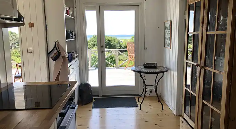 Lækkert sommerhus med havudsigt