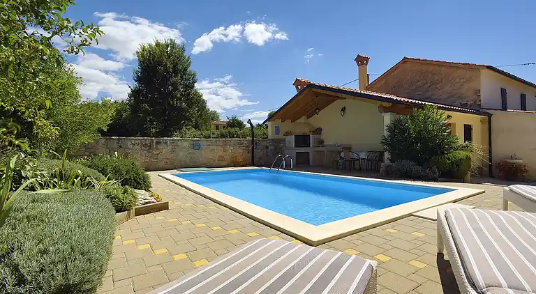 Feriebolig i Čehići