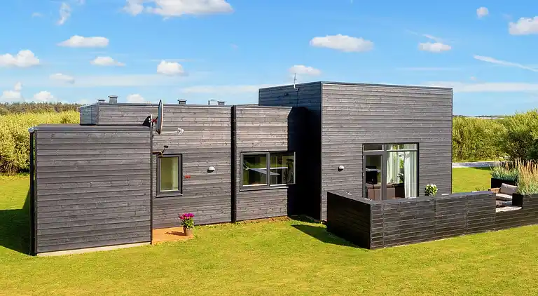 Sommerhus ved Nr Lyngby Strand