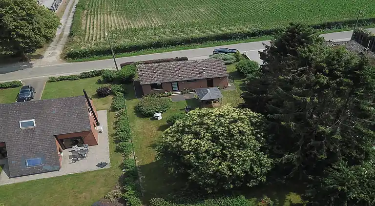 Sommerhus i Froidchapelle
