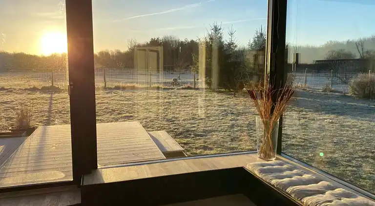 Lyxigt sommarhus på vacker skogsmark