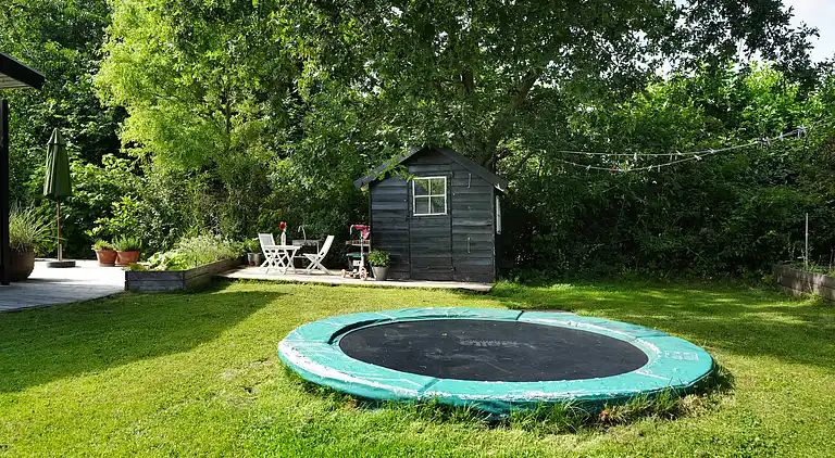 Charmerende sommerhus tæt på smuk badestrand