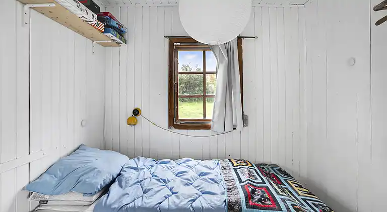 Kystnært sommerhus i Rågeleje  med havkig