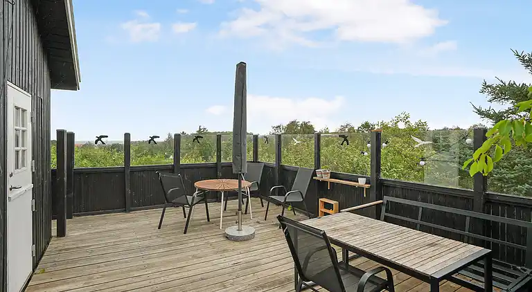 Kystnært sommerhus i Rågeleje  med havkig