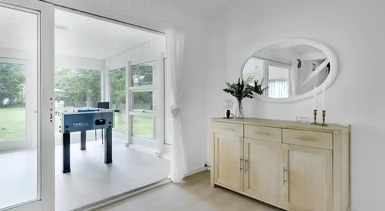 Nyrenoveret sommerhus midt i skoven