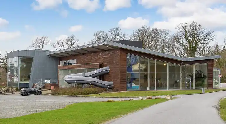 Ferienhaus mit Möglichkeit für Ruhe und Aktivität
