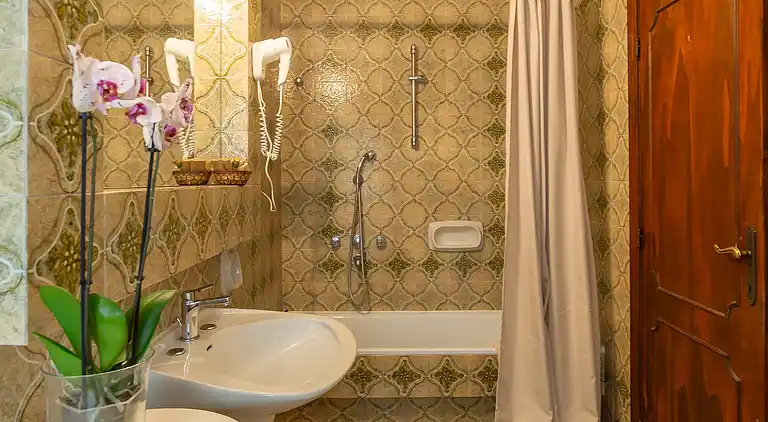 VILLA IN FARMHOUSE with pool