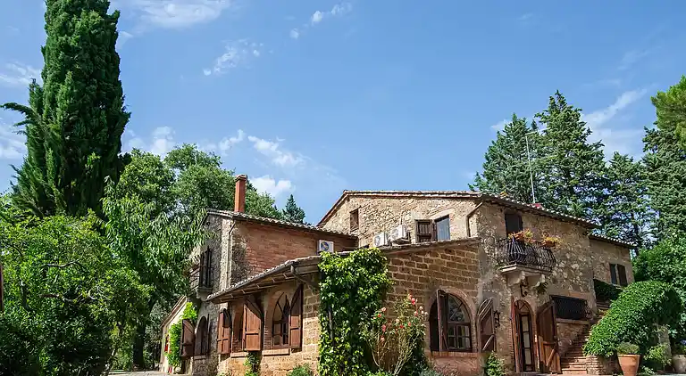 VILLA IN FARMHOUSE with pool
