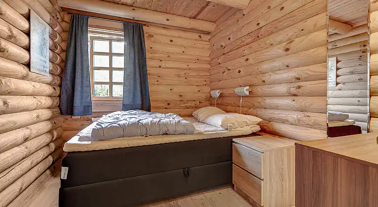 Charmerende sommerhus med vildmarksbad