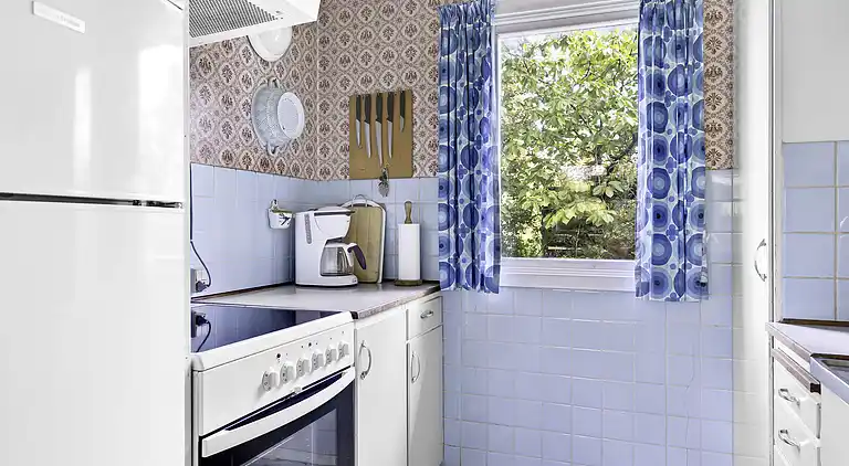 Sommerhus ved Veddinge i hyggelig 70’er stil