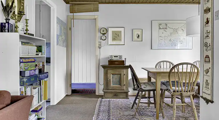 Sommerhus ved Veddinge i hyggelig 70’er stil