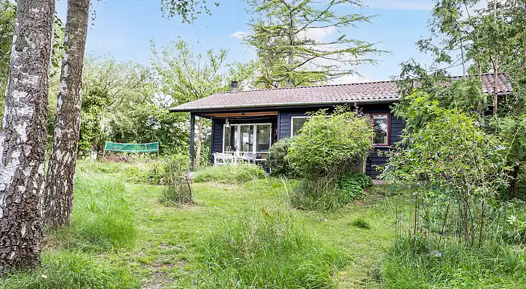 Sommerhus ved Veddinge i hyggelig 70’er stil