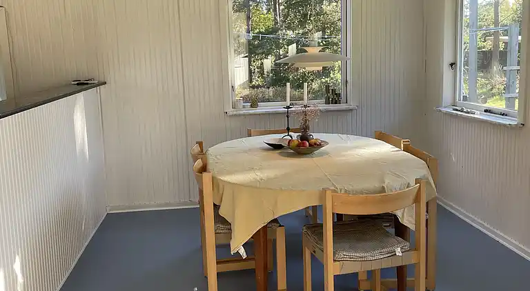 Dejligt sommerhus med udesauna på Sjællands Odde