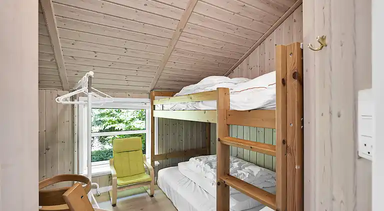 Sommerhus i skøn natur i Brunshuse