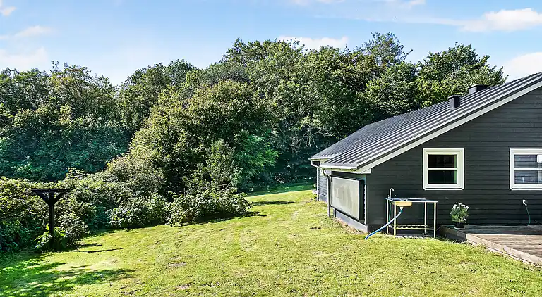 Sommerhus i skøn natur i Brunshuse