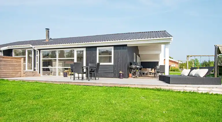 Holiday home in Pøt Strandby