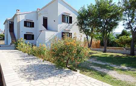 Apartment in Pag