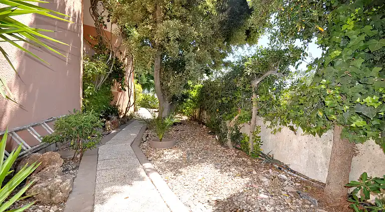 Geräumiger Rückzugsort mit erstklassiger Lage, privatem