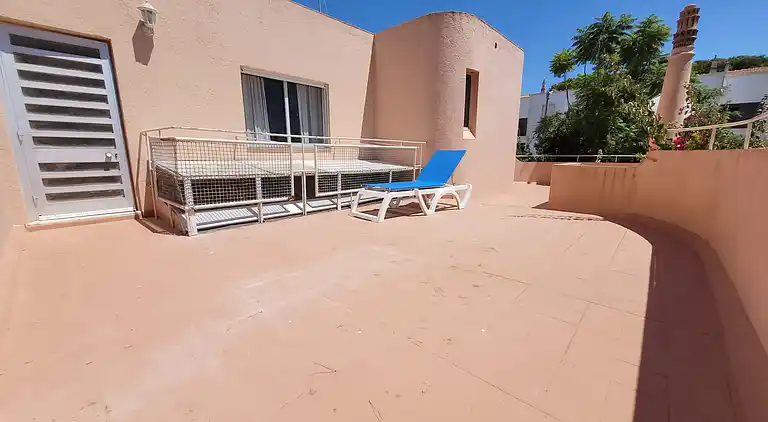 Geräumiger Rückzugsort mit erstklassiger Lage, privatem