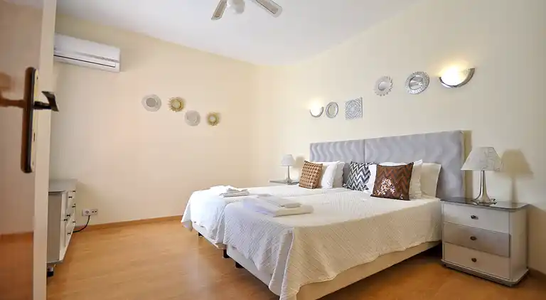 Geräumiger Rückzugsort mit erstklassiger Lage, privatem