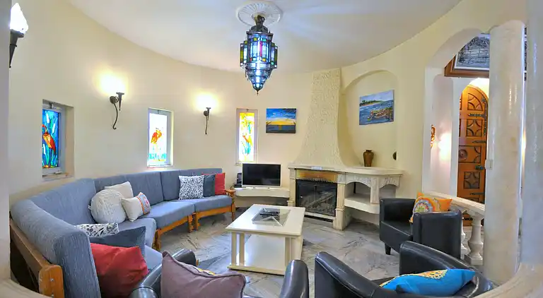 Geräumiger Rückzugsort mit erstklassiger Lage, privatem