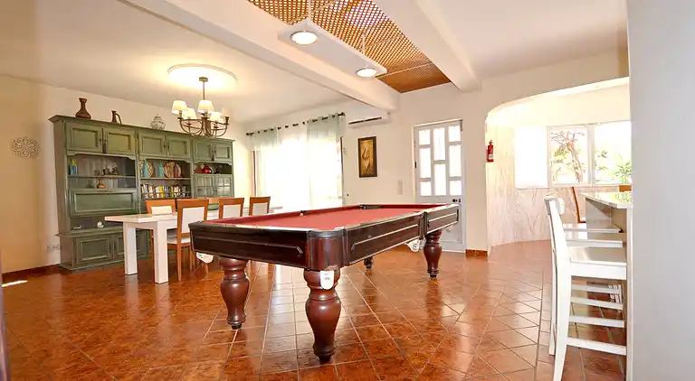 Geräumiger Rückzugsort mit erstklassiger Lage, privatem