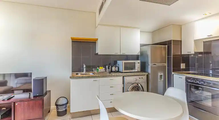 De Waterkant Studio Apartment, fully furnished and equipped