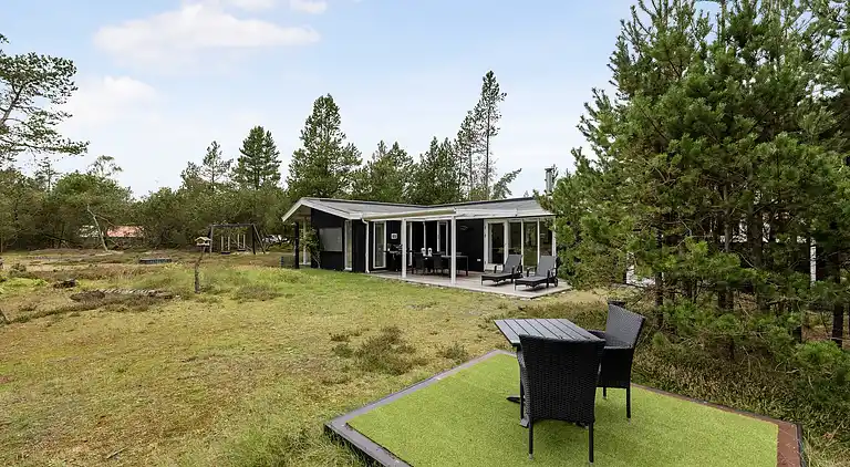 Skønt sommerhus med idyllisk skovbeliggenhed