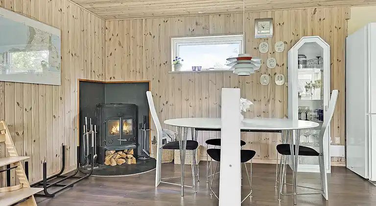 Idyllisches Ferienhaus 600 Meter zum Sandstrand