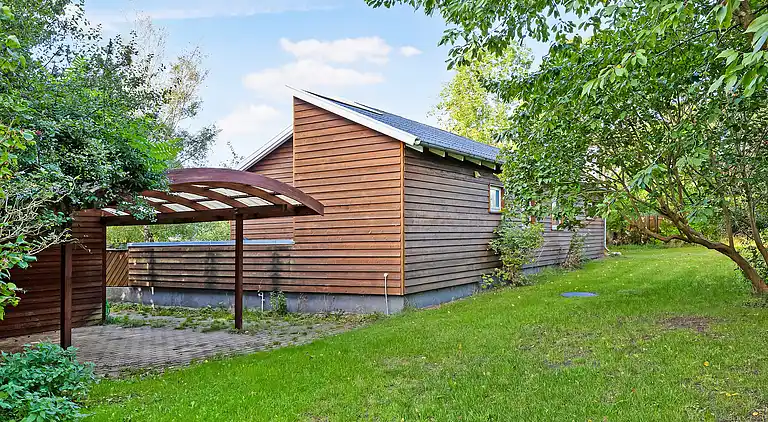 Idyllisches Ferienhaus 600 Meter zum Sandstrand