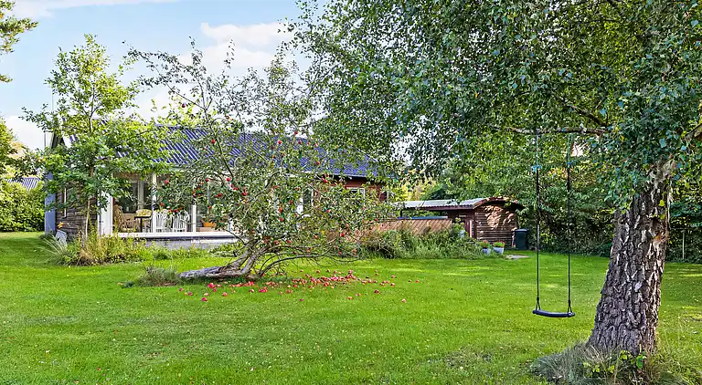 Idyllisches Ferienhaus 600 Meter zum Sandstrand