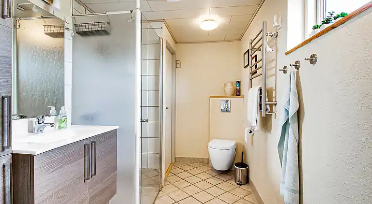 Skønt sommerhus i rolige omgivelser nær stranden