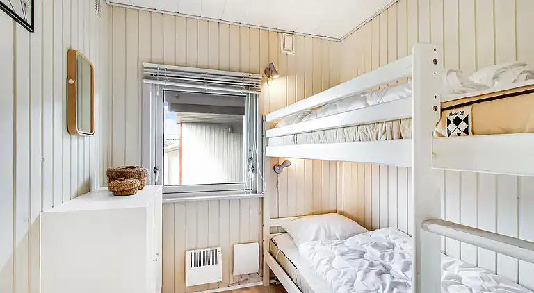 Skønt sommerhus i rolige omgivelser nær stranden