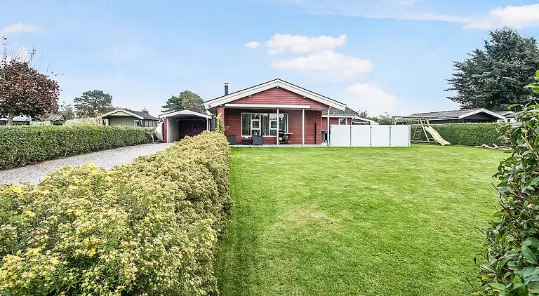 Skønt sommerhus i rolige omgivelser nær stranden