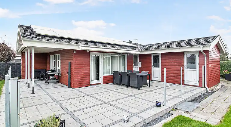 Skønt sommerhus i rolige omgivelser nær stranden