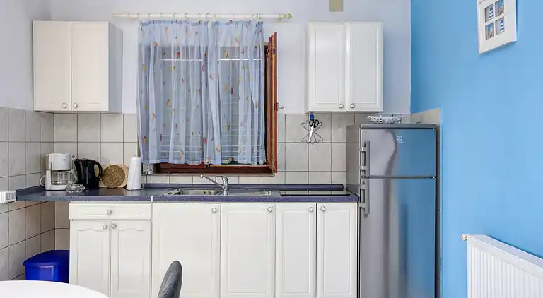 Two bedroom apartment near beach Jezera, Murter (A-796-c)