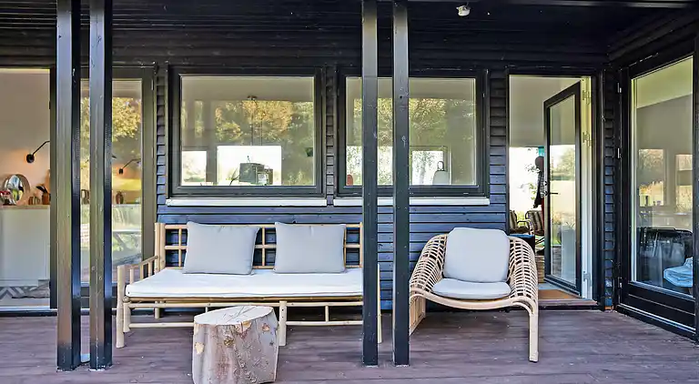 Mysig sommarstuga i Vejby med 900 m till stranden