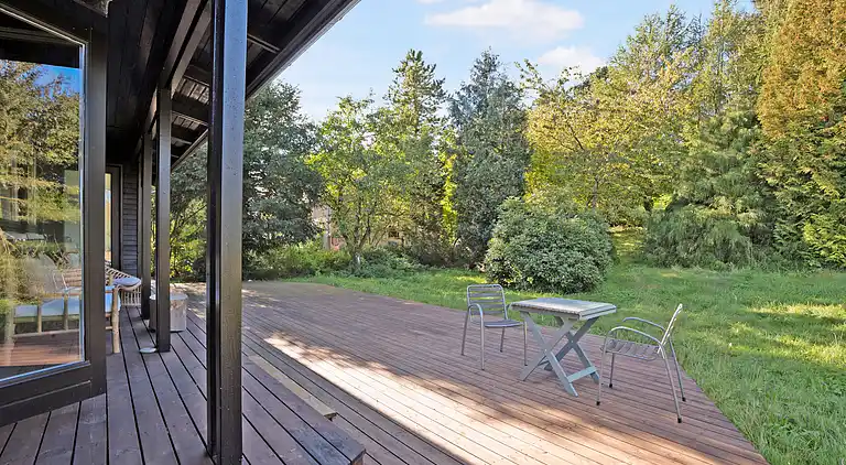 Mysig sommarstuga i Vejby med 900 m till stranden