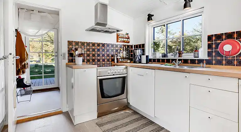 Dejligt sommerhus i Hals med 250 m til stranden